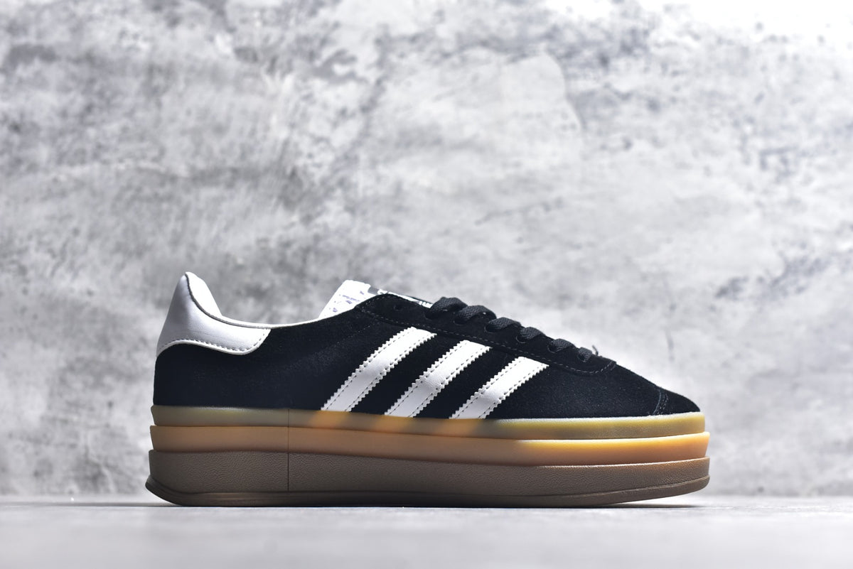 Adidas Originals Samba OG | Retro Classic Lightweight Low-Top Skate Shoe (IE0876)