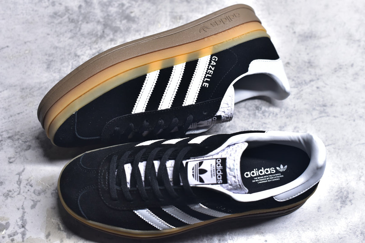 Adidas Originals Samba OG | Retro Classic Lightweight Low-Top Skate Shoe (IE0876)