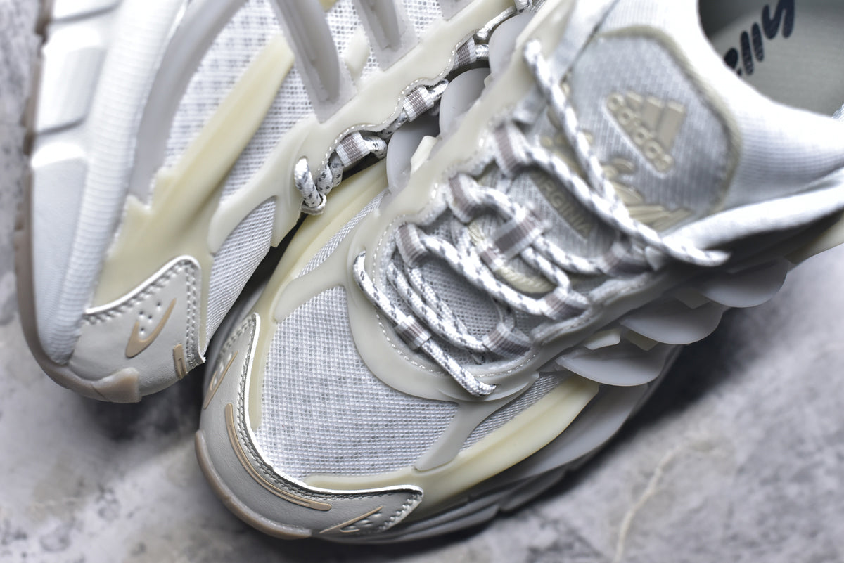 Adidas Originals Adistar Jellyfish | Retro Cushioned Non-Slip Running Shoe (KH6730)