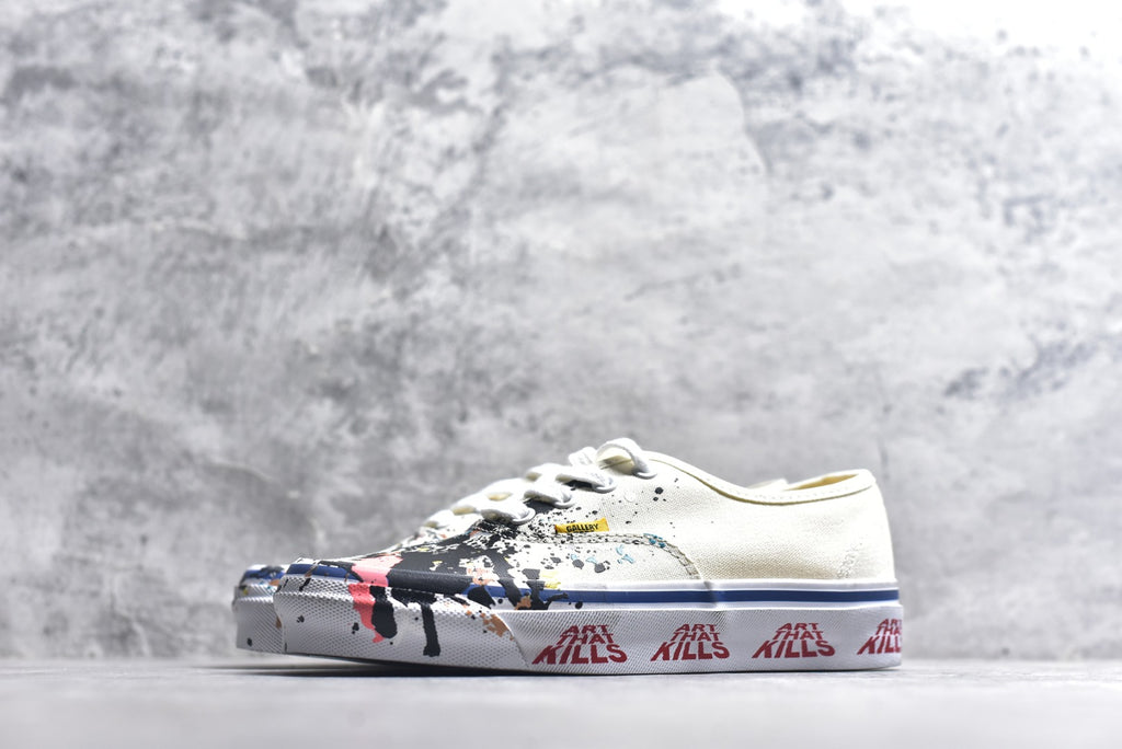 Vans LX Authentic 44 | Premium Leather Low-Top Skate Shoe – Unisex (VN000SJKEM2)