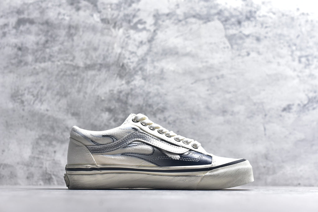 Vans Old Skool | Flame Series Low-Top Casual Skate Shoe (VN000D9RCCZ1)