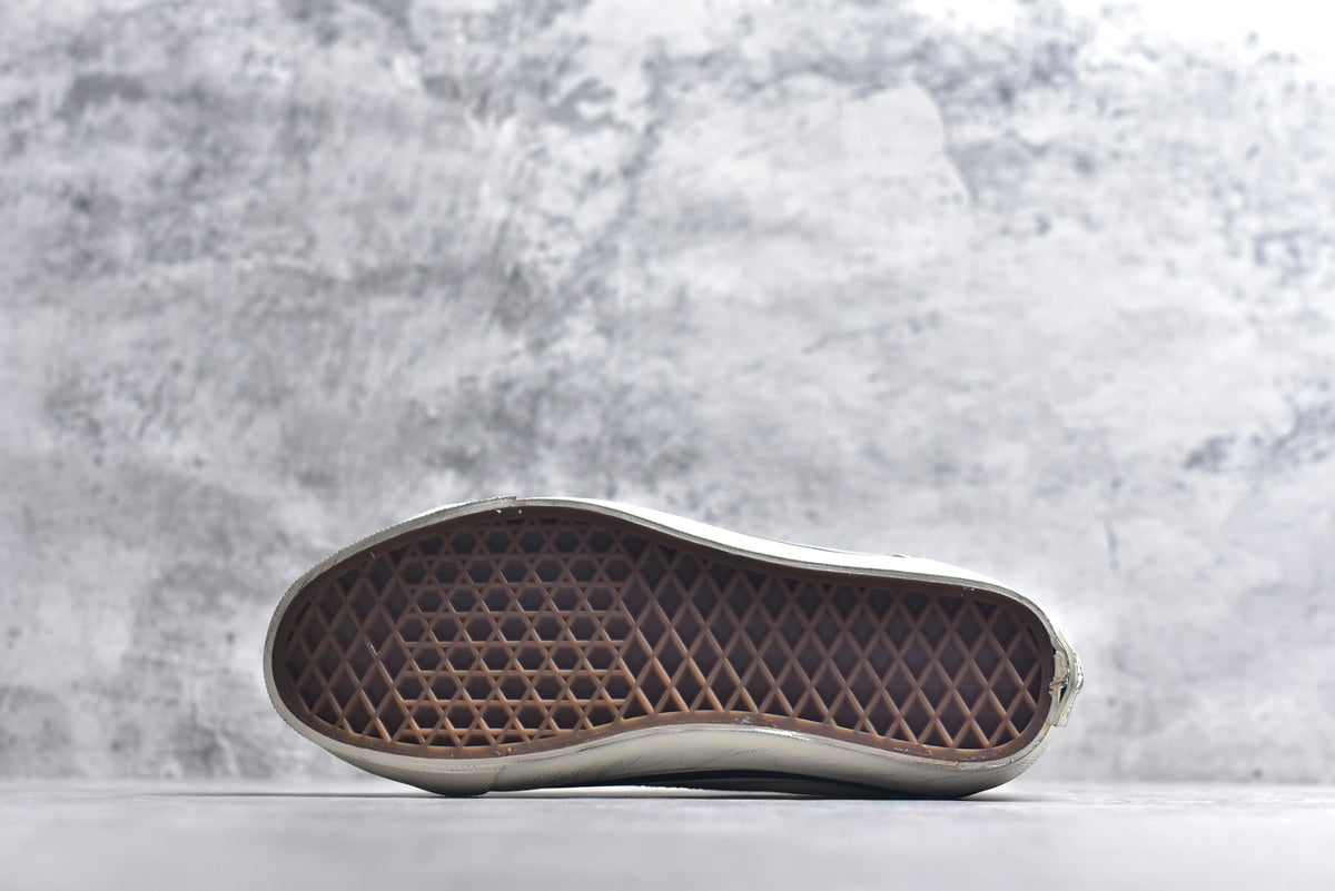 Vans Old Skool | Flame Series Low-Top Casual Skate Shoe (VN000D9RCCZ1)