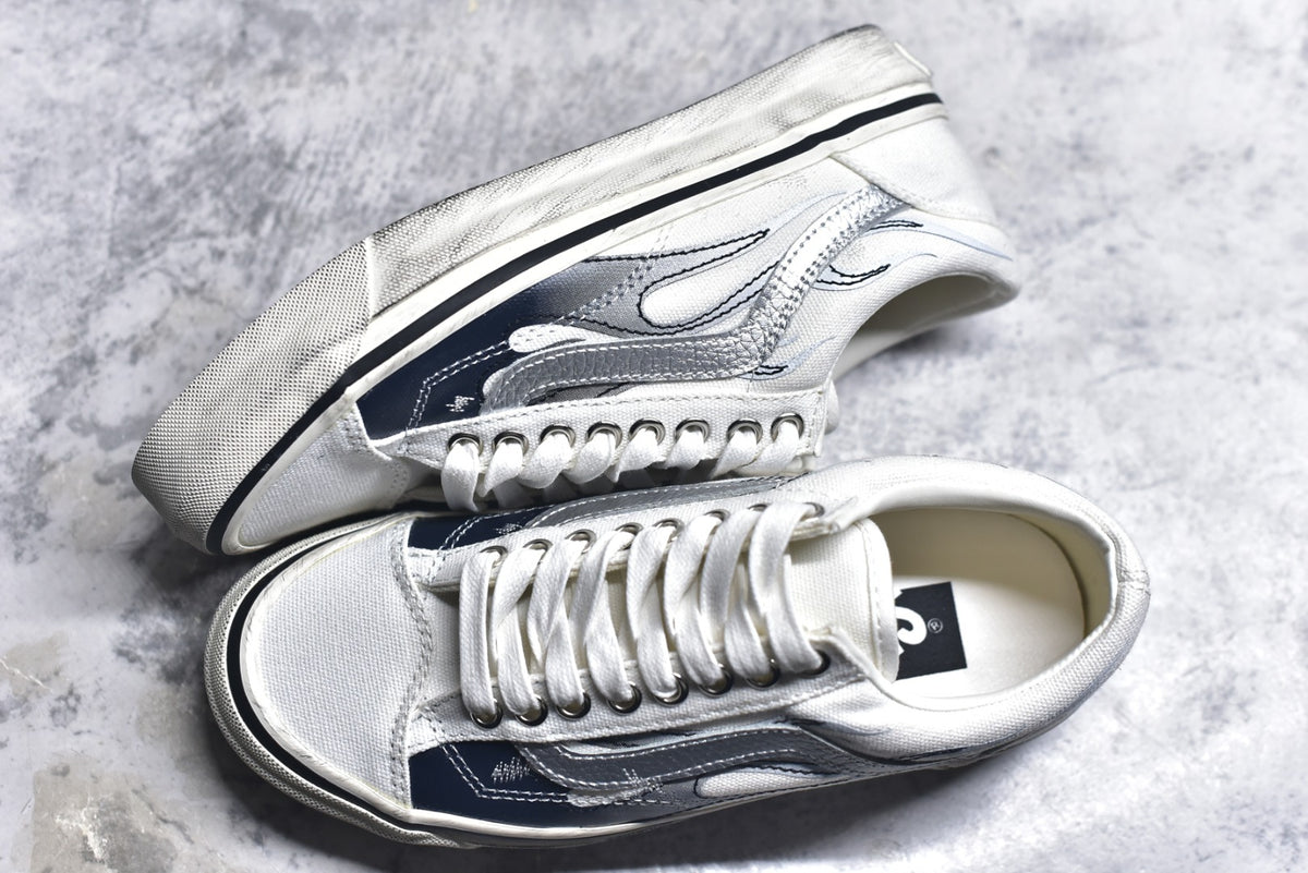 Vans Old Skool | Flame Series Low-Top Casual Skate Shoe (VN000D9RCCZ1)