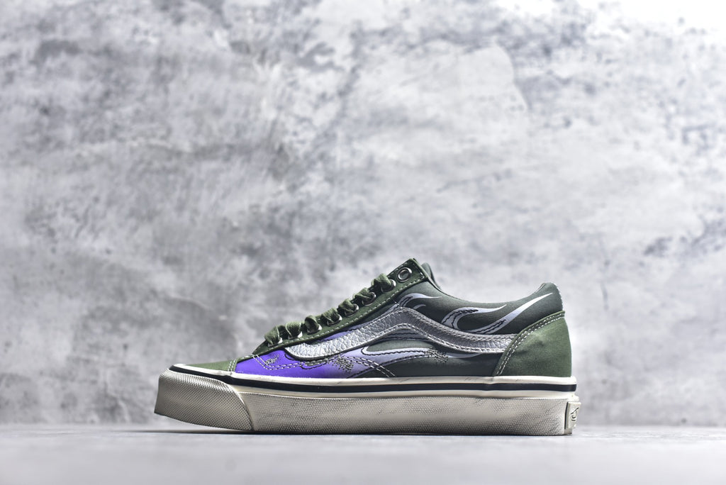 Vans Old Skool | Flame Series Low-Top Casual Skate Shoe (VN000D9RGRK)
