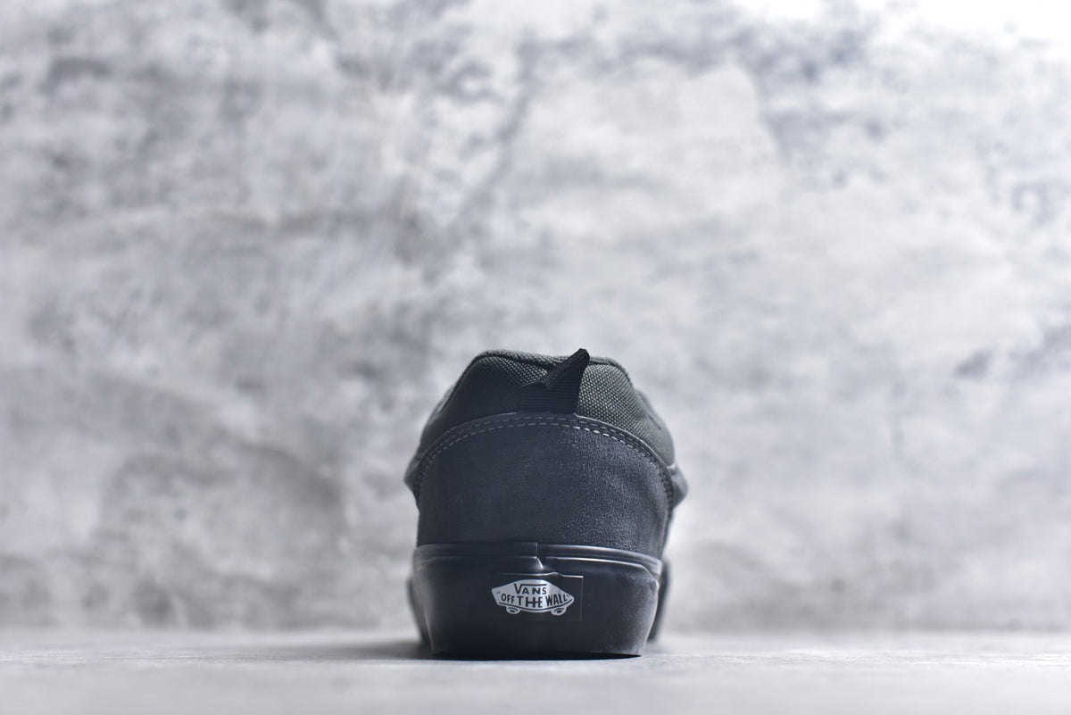 Vans Knu Skool Cordura | Low-Top Skate Shoe – Black/Grey (VN000EE6O79)
