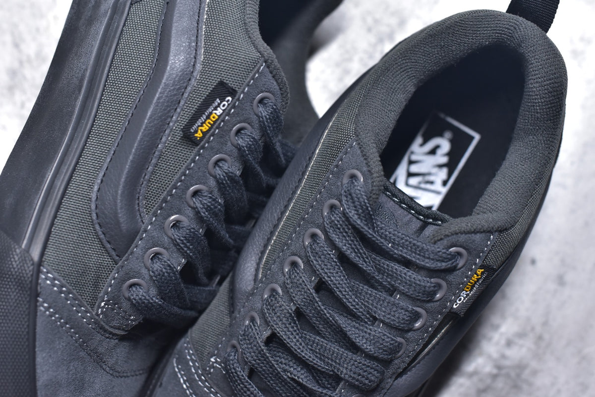 Vans Knu Skool Cordura | Low-Top Skate Shoe – Black/Grey (VN000EE6O79)