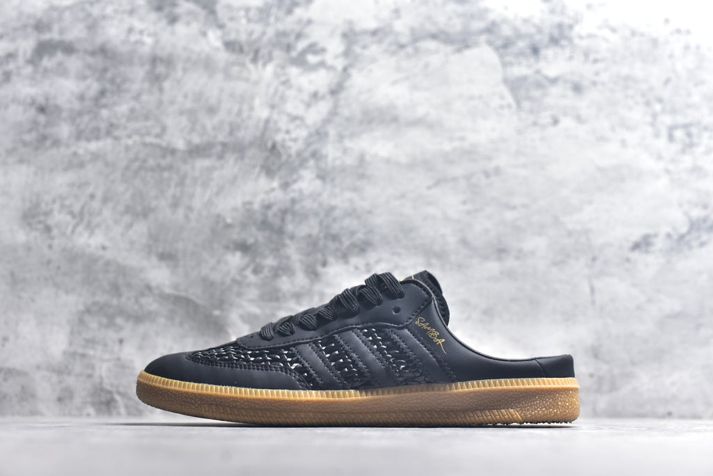 Adidas Originals Samba OG Mule | Retro Classic Lightweight Slip-On Shoe (KH7720)