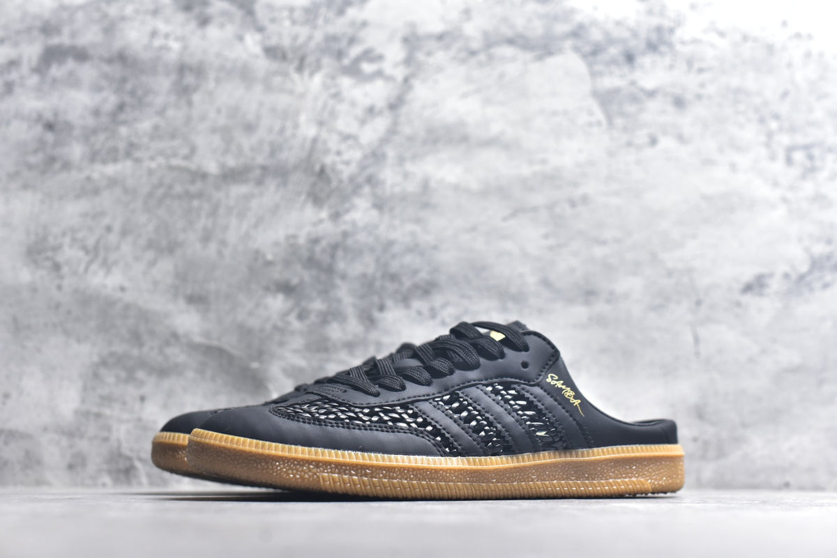 Adidas Originals Samba OG Mule | Retro Classic Lightweight Slip-On Shoe (KH7720)