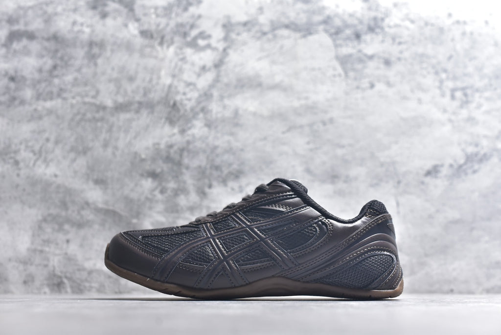 ASICS GEL-PHAI Z Retro Running-Inspired Casual Sneaker – Unisex | Style No. 1203B126-200