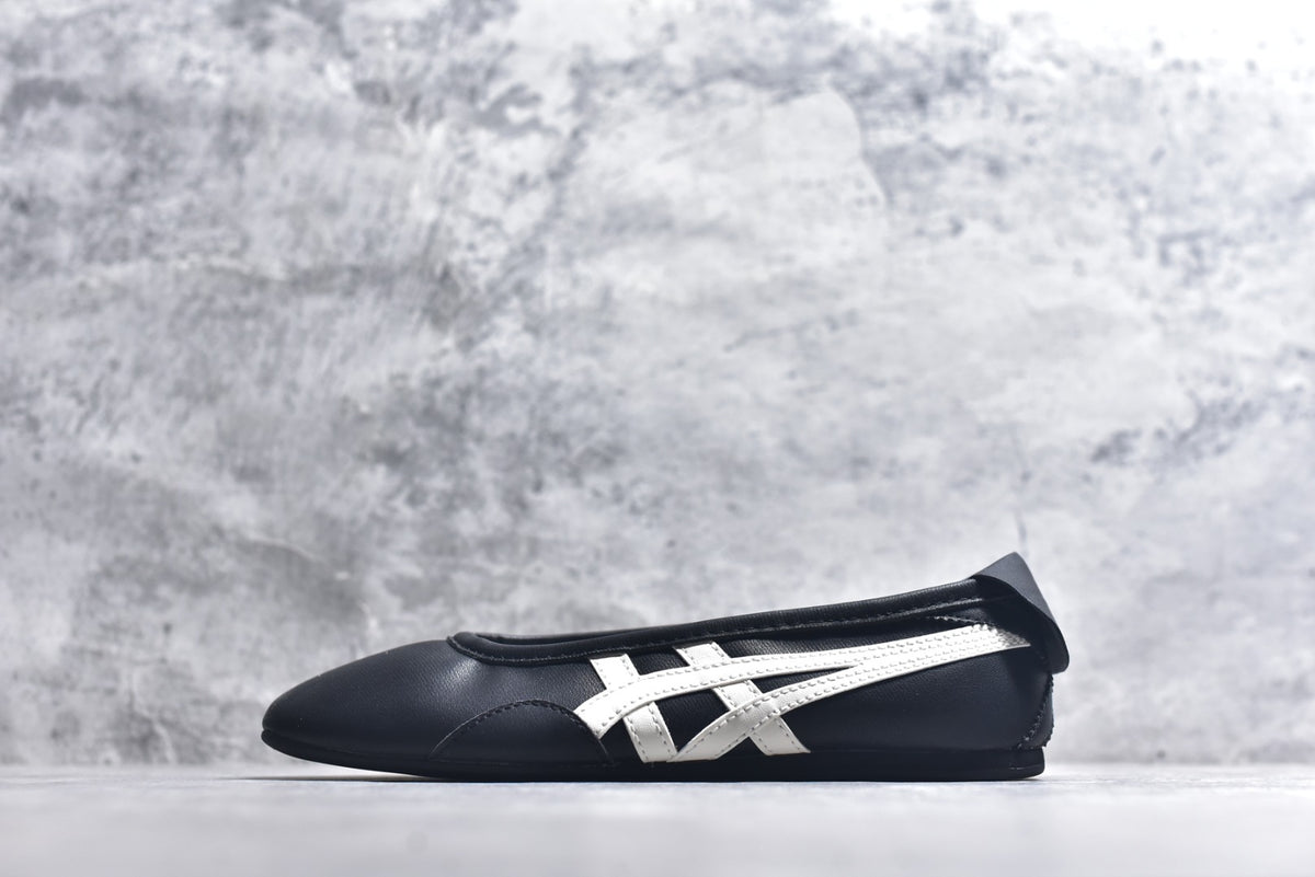 Onitsuka Tiger GYMNARINA Women's Black Mary Jane Shoes