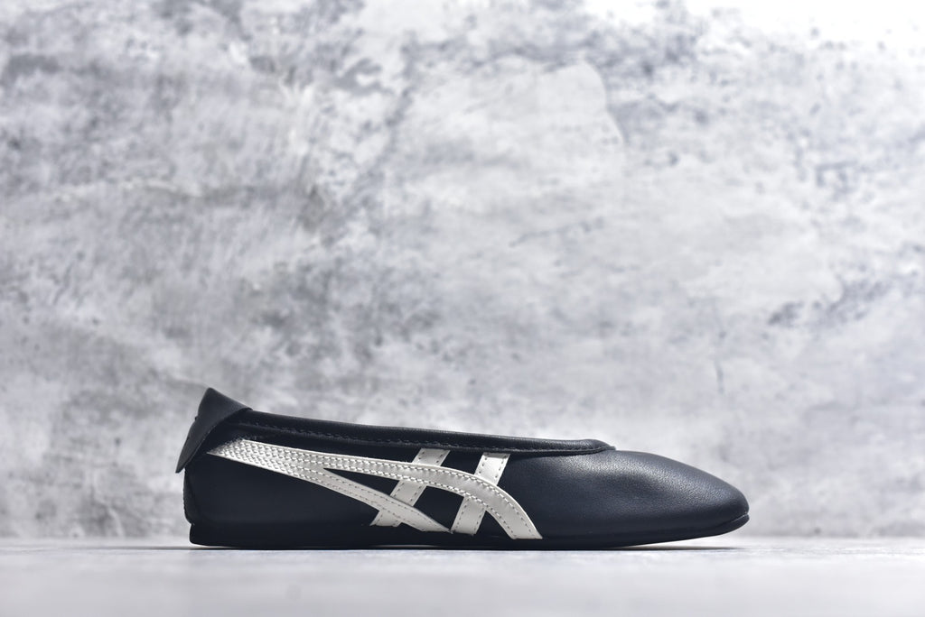 Onitsuka Tiger GYMNARINA Women's Black Mary Jane Shoes