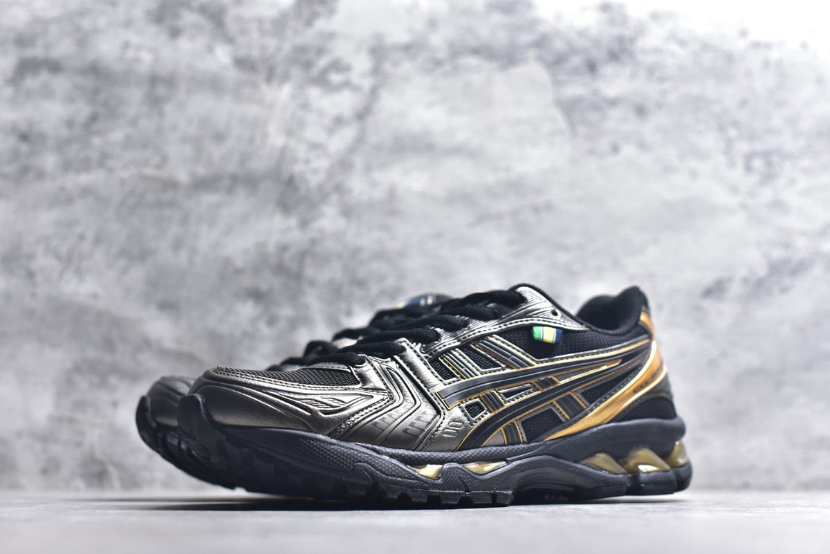 ASICS GEL-KAYANO 14 Retro Cushioned Running Shoes