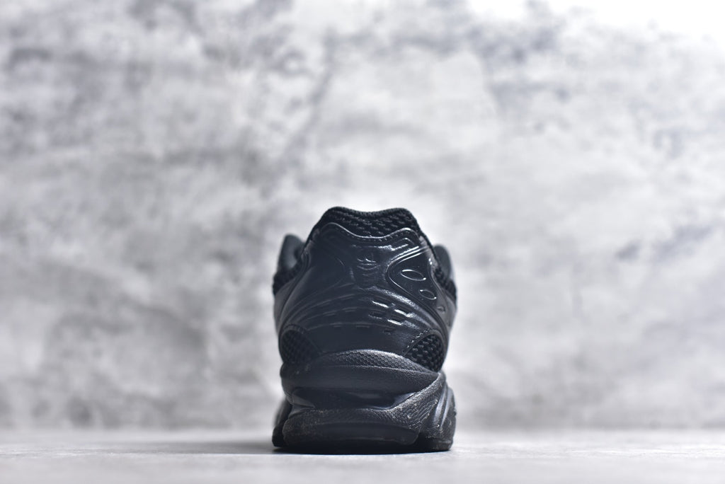 ASICS GEL-KAYANO 14 Retro Cushioned Running Shoes