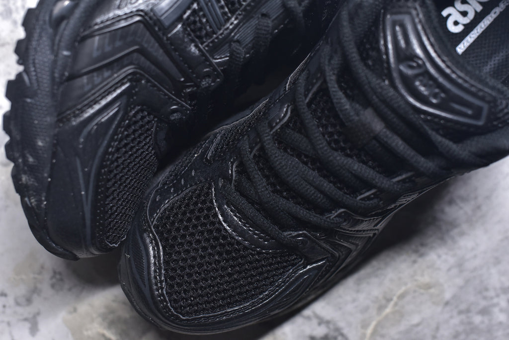 ASICS GEL-KAYANO 14 Retro Cushioned Running Shoes