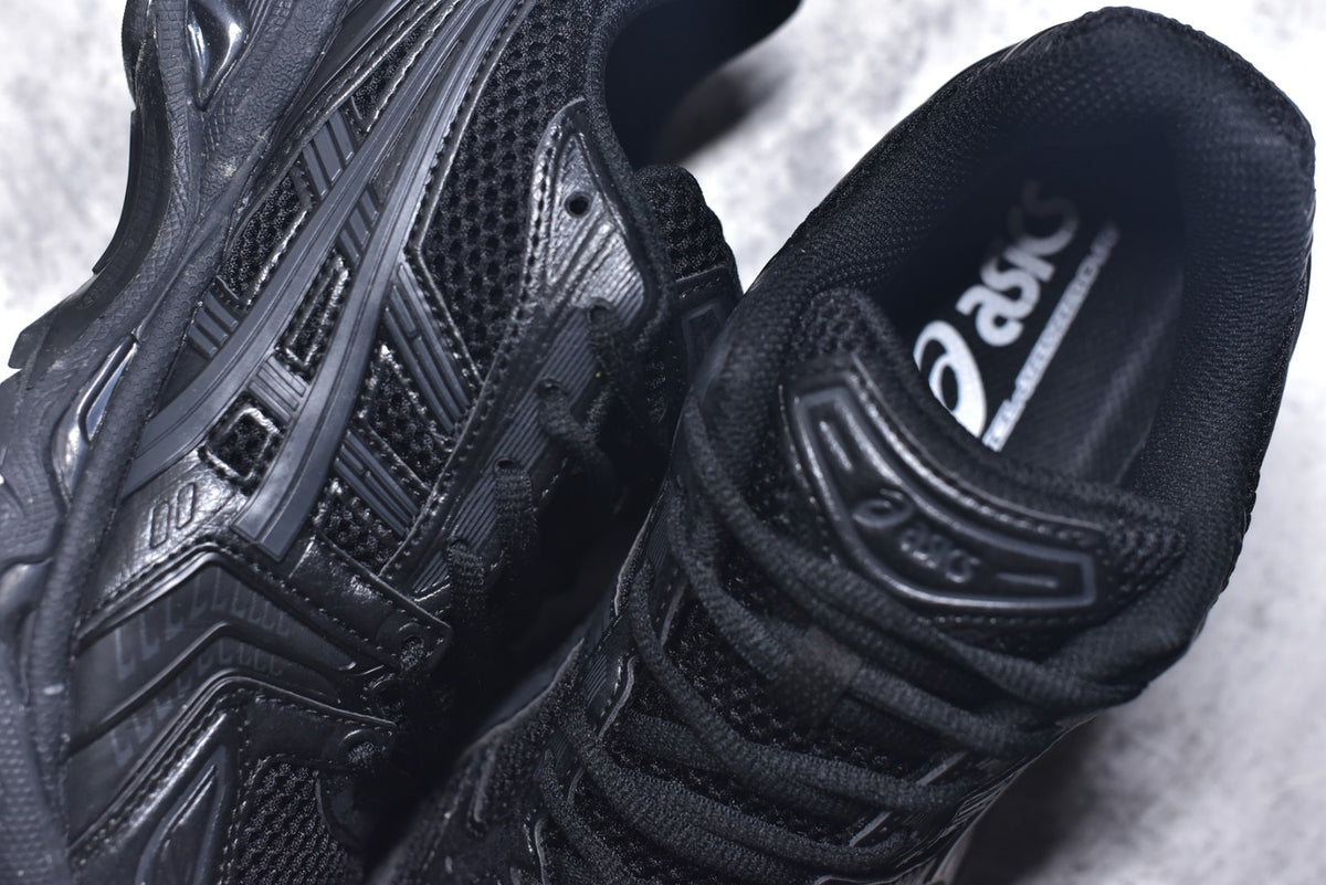 ASICS GEL-KAYANO 14 Retro Cushioned Running Shoes