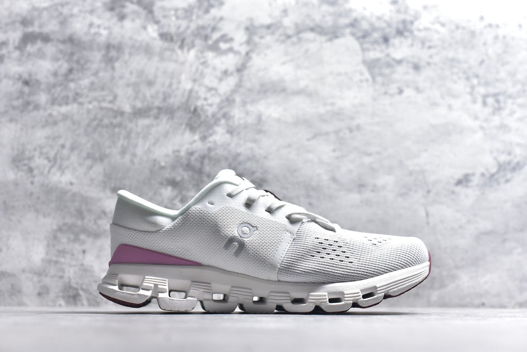 On Cloud X 4 Low-Top Training & Running Shoe – Unisex