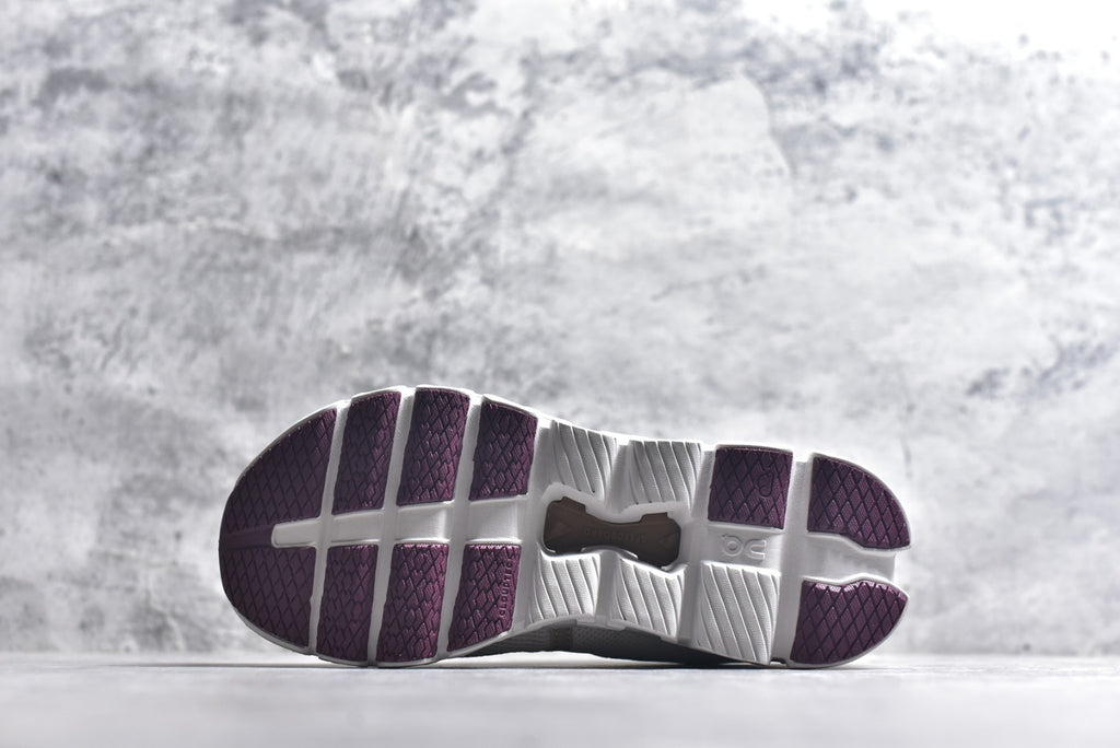 On Cloud X 4 Low-Top Training & Running Shoe – Unisex