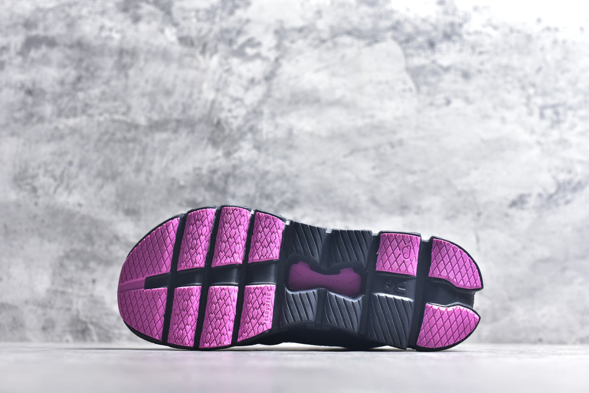 On Cloud X 4 Low-Top Training & Running Shoe – Unisex