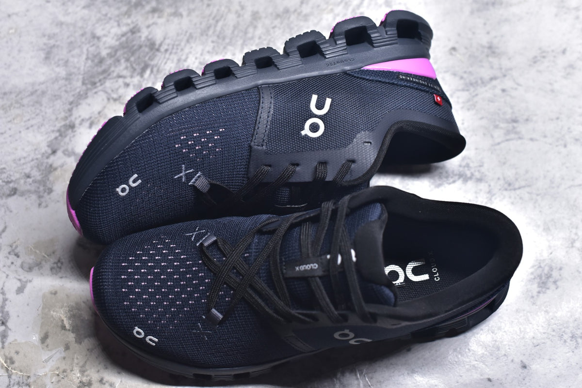 On Cloud X 4 Low-Top Training & Running Shoe – Unisex