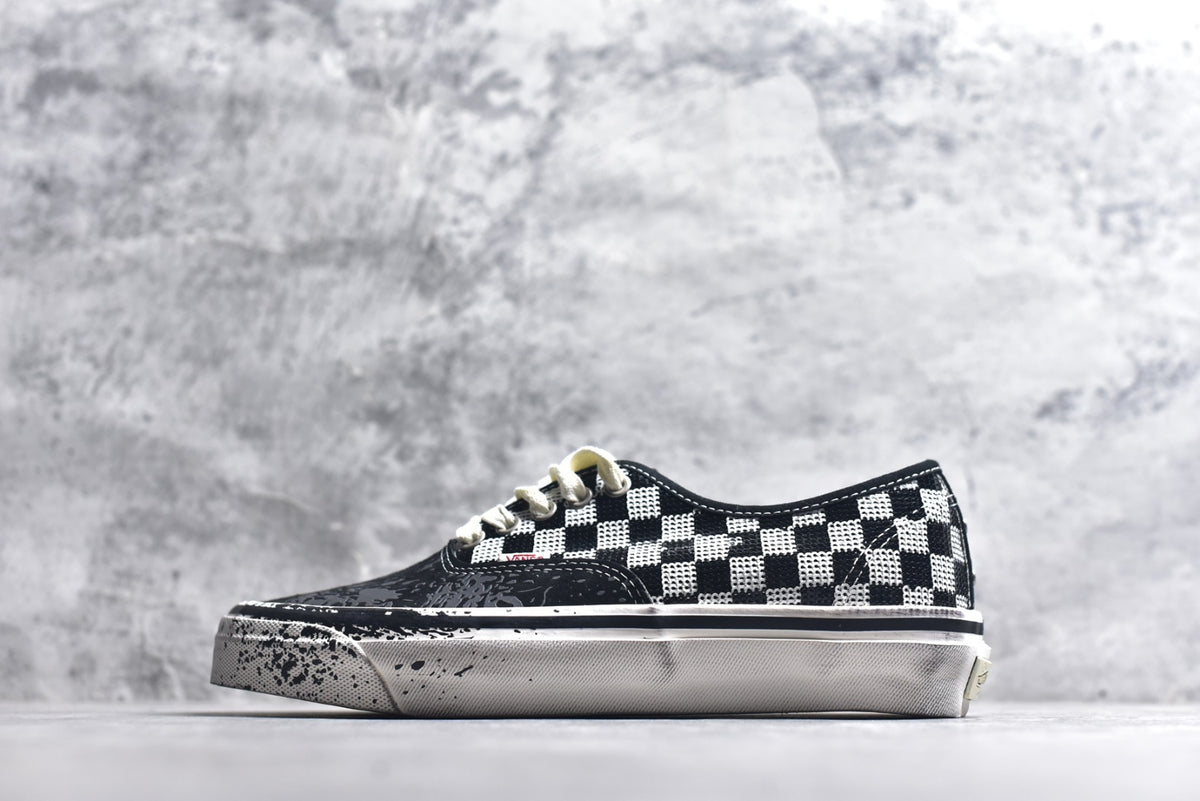 Vans LX Old Skool 36 Low-Top Casual Skate Sneaker – Unisex | Style No. VN000E8VBLK