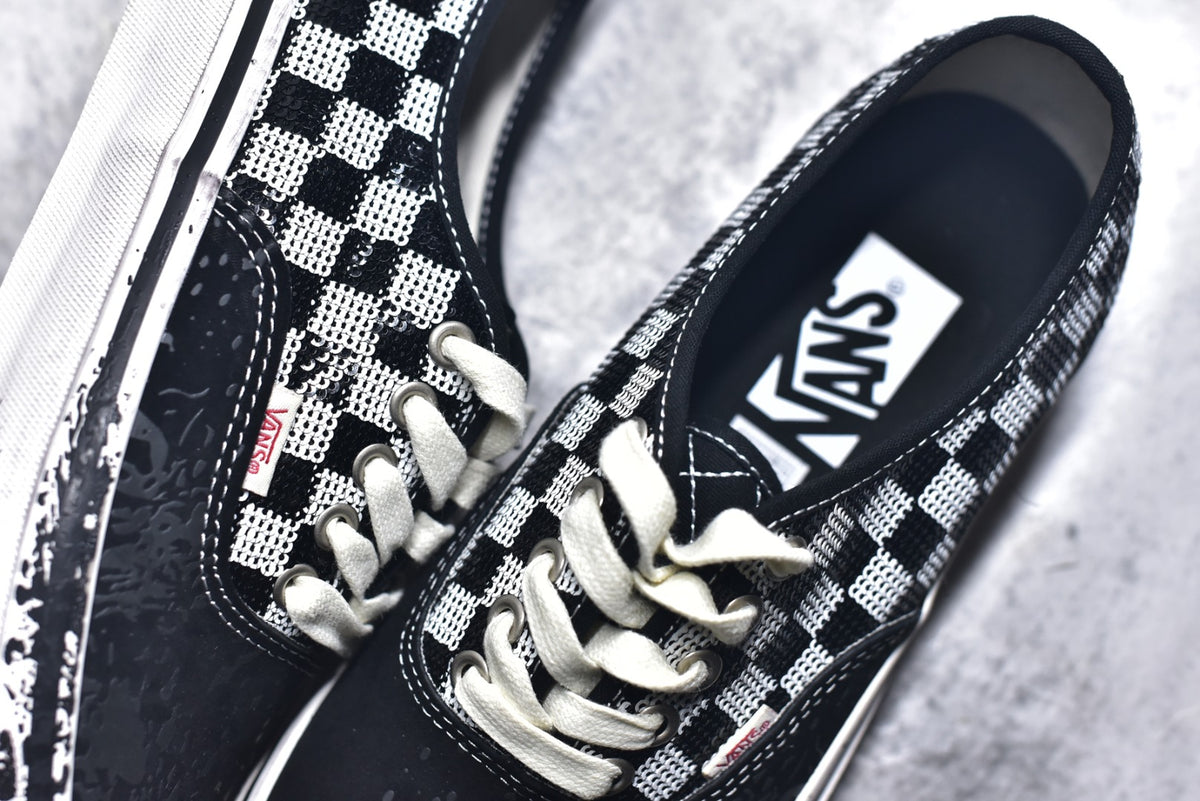 Vans LX Old Skool 36 Low-Top Casual Skate Sneaker – Unisex | Style No. VN000E8VBLK