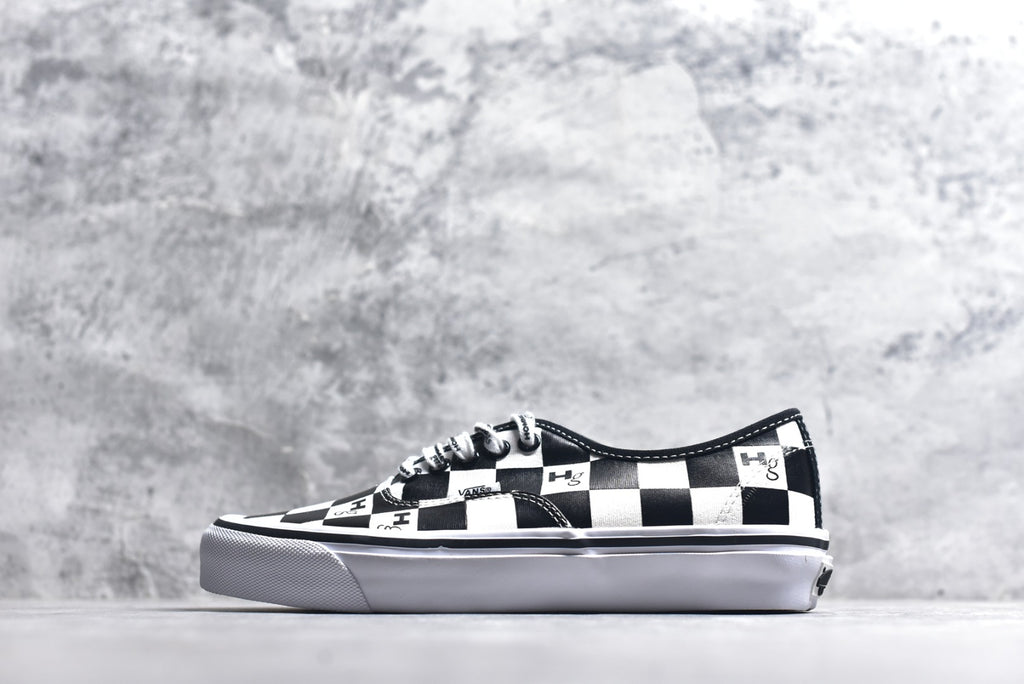 Vans Authentic 44 Low-Top Vulcanized Casual Skate Sneaker – Unisex | Style No. VN000EEUDOL