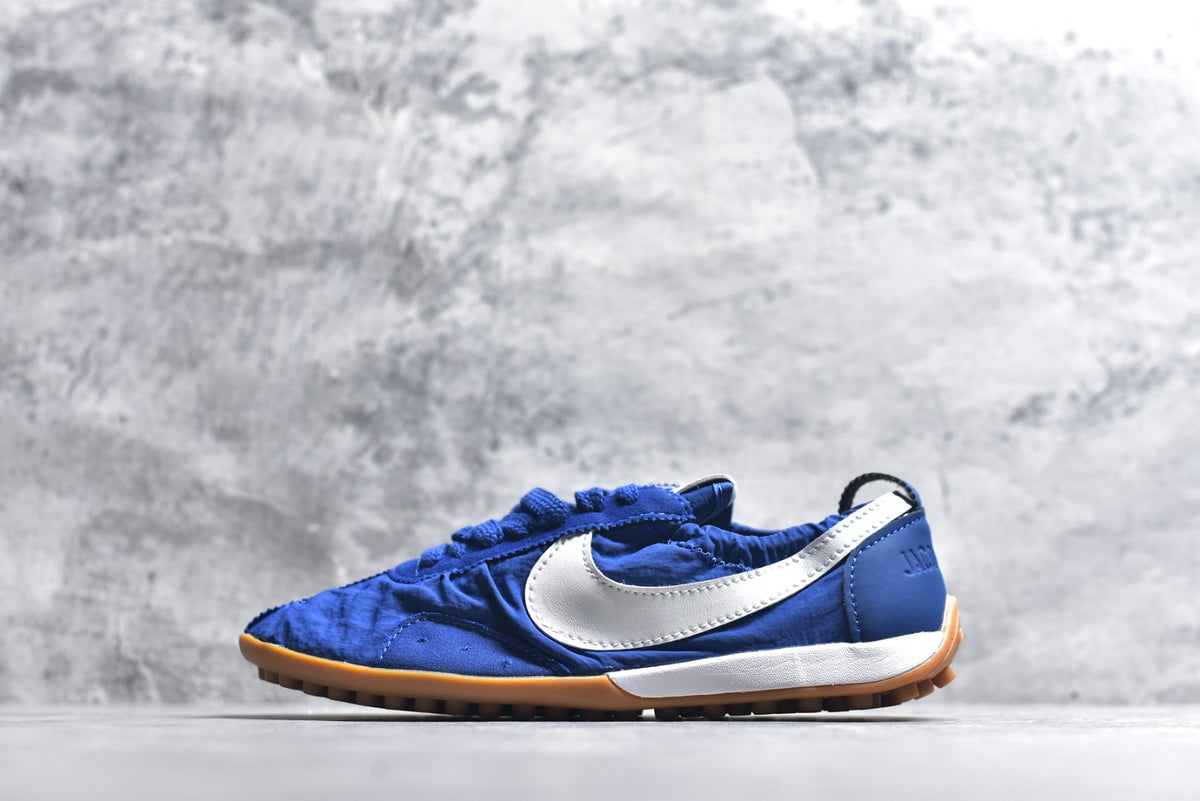 Jacquemus x Nike Jacumoon Low-Top Lifestyle Casual Sneaker – Pink | Unisex | Style No. HV8547-103