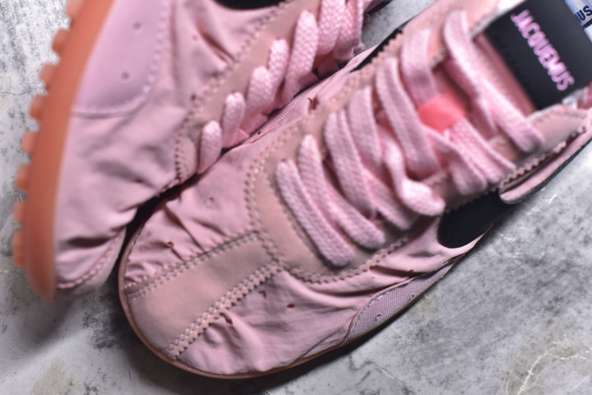 Jacquemus x Nike Jacumoon Low-Top Lifestyle Casual Sneaker – Pink | Unisex | Style No. HV8547-800